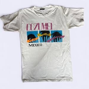 White vintage Polo men’s 90s Cozumel Mexico T-shirt